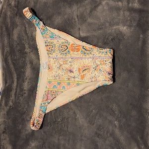 WILD FABLE WOMEN'S PAISLEY TYPE PATTERN BIKINI BOTTOMS. NWT/ XL(16)